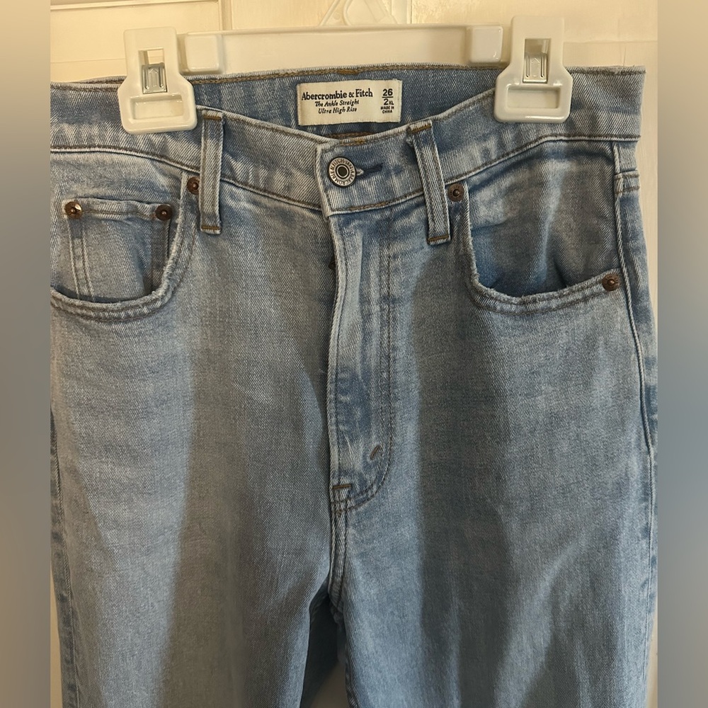 Abercrombie curve love ankle straight